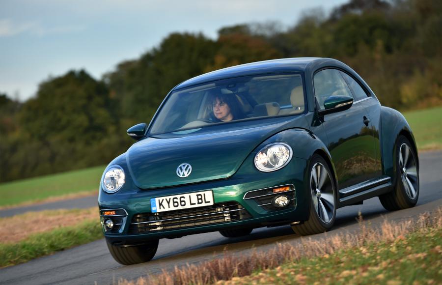  Volkswagen Beetle 2016 года  (UK) (фото 20 из 26)